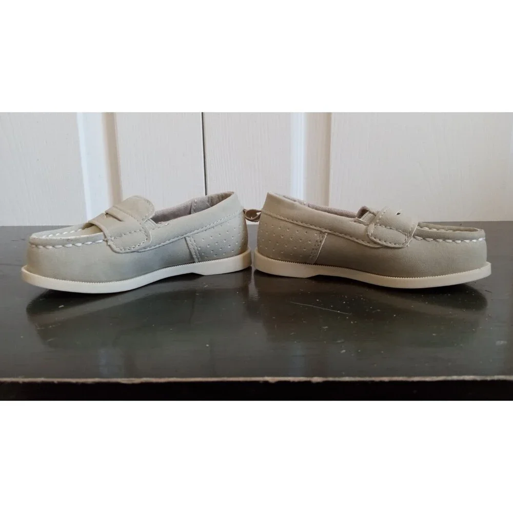 NWOT‎ Carter's suede like loafer slip on's